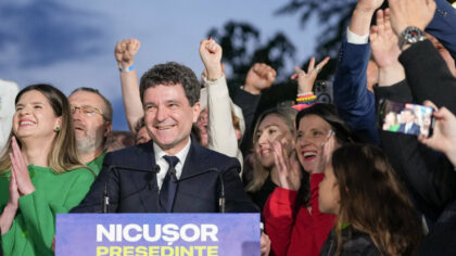 Cum a fost surprins Nicusor...